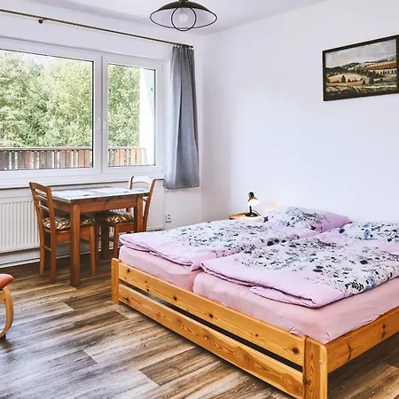 Pod Přehradou Chřibská