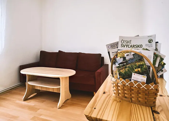 Pod Prehradou Διαμέρισμα Chřibská
